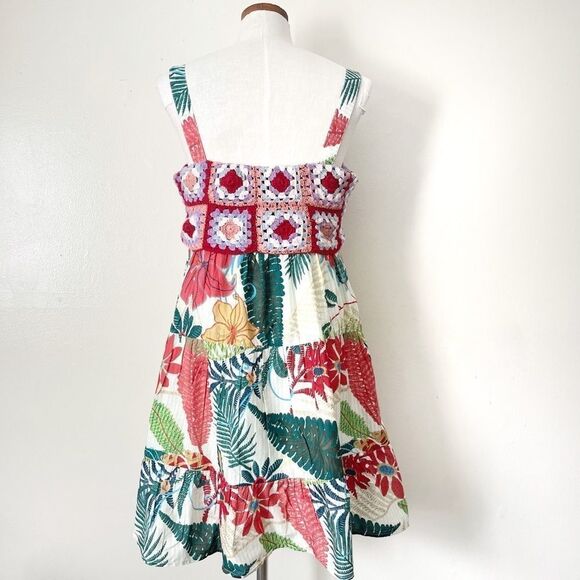 Farm Rio Crochet Tropical Floral tiered Mini Dress NWOT Medium - Picture 4 of 7